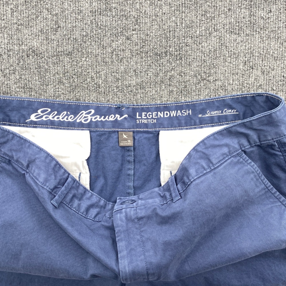 Eddie Bauer Legendwash Stretch Shorts Women 18 Blue Curvy Outdoor Chino Coastal - Picture 2 of 12